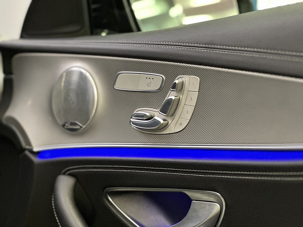 Mercedes-Benz E 250 T 9G-Tronic AMG Line/Wide/Pano/Burmest/Drag/Värmare