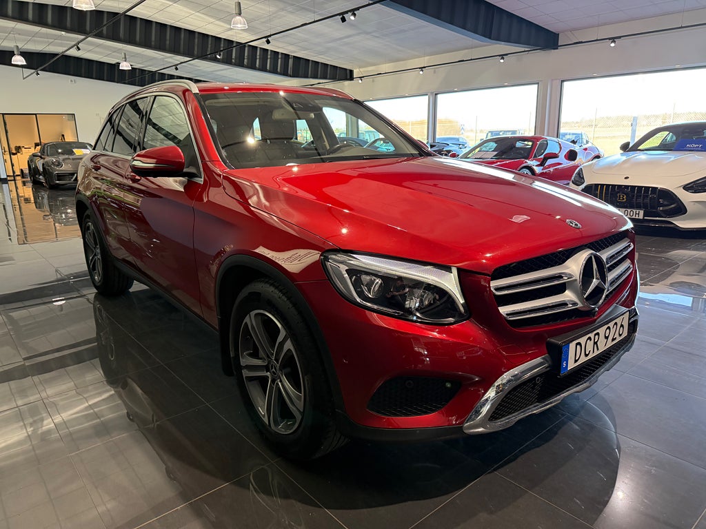 Mercedes-Benz GLC 220 d 4MATIC Värmare Läder Burmester Drag - bild 23