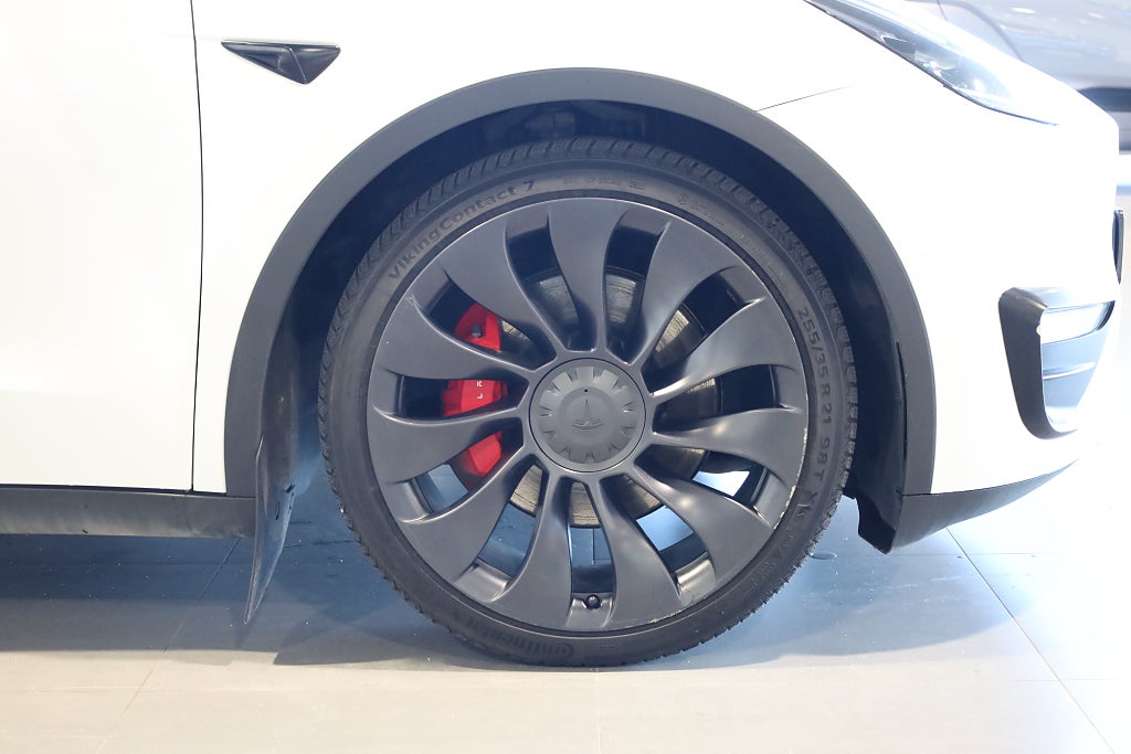Tesla Model Y Performance AWD 534 HK Autopilot Pano Navi 2022