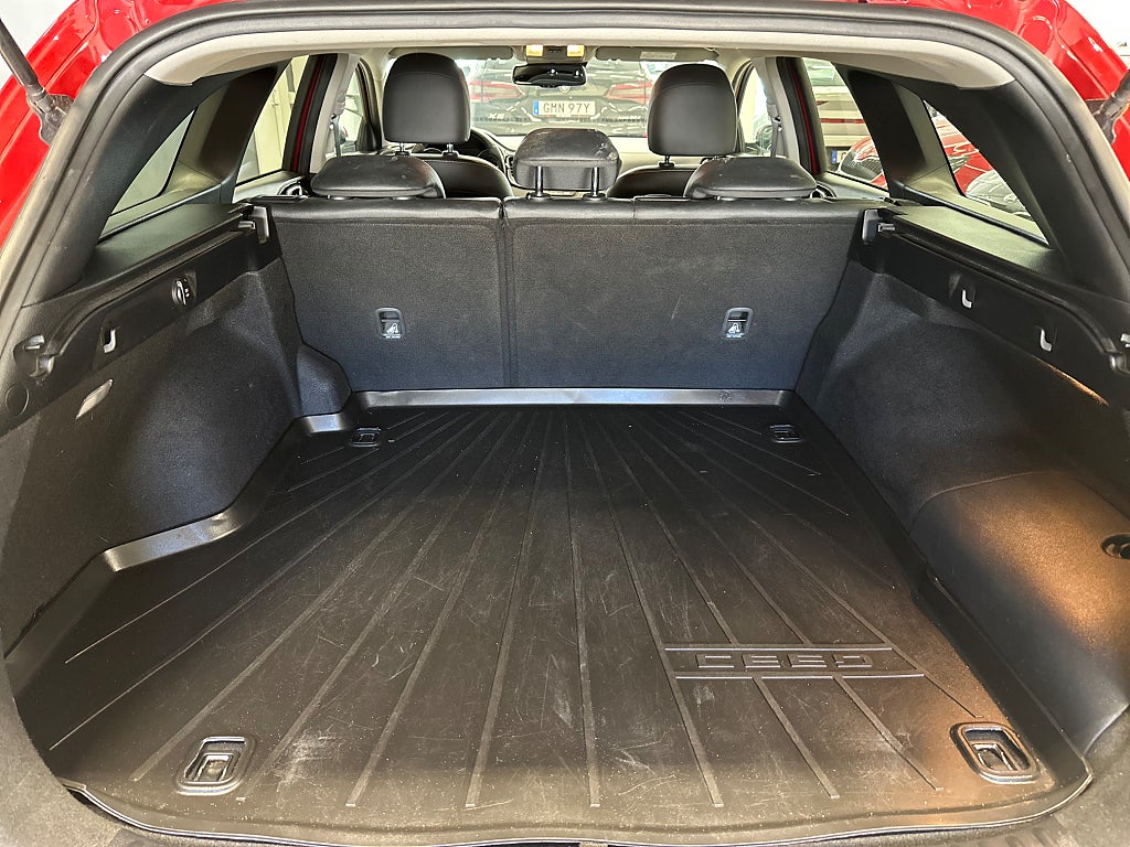 Kia Ceed Advance Plus Plug-in Hybrid/4.99%/B-Kamera/Rattvärme/