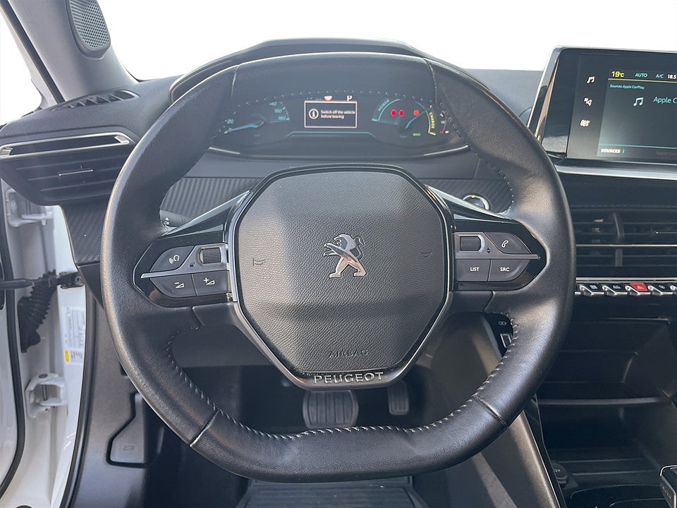 Bild på Peugeot E-2008 Active 50 kWh 136hk Aut CARPLAY BACKSENSORER