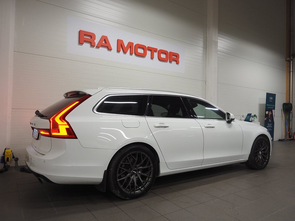 Volvo V90 T5 254hk Geartronic Momentum |Drag|Navi|Kamera| 2017