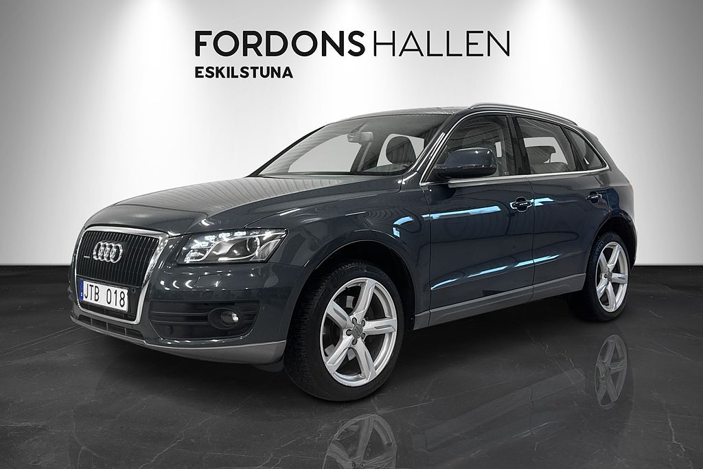 Audi Q5 3.0 TDI quattro /Navi /Panorama /Läder /239hk