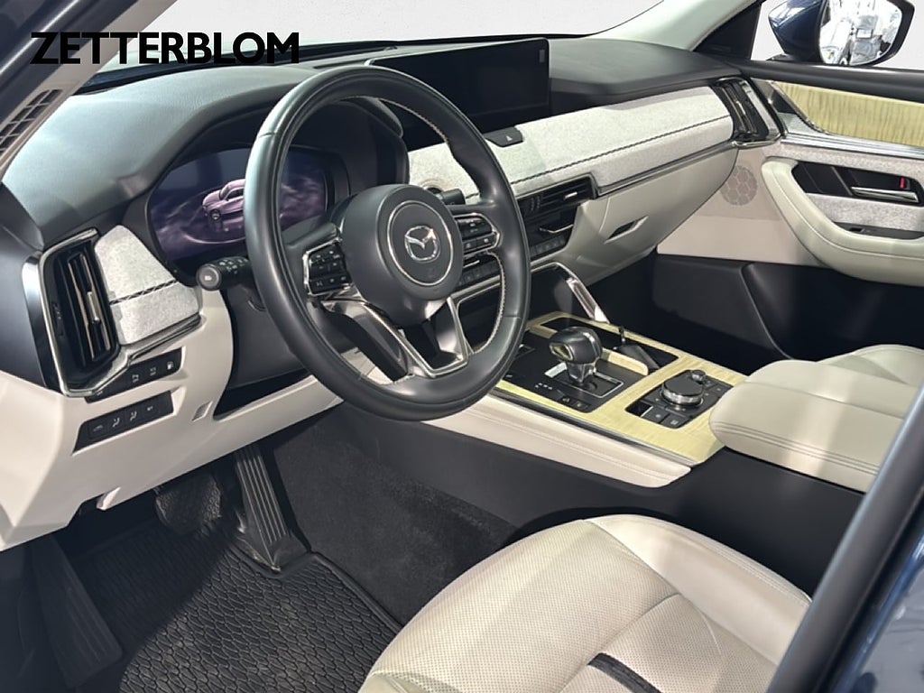 SUV Mazda CX-60 8 av 15