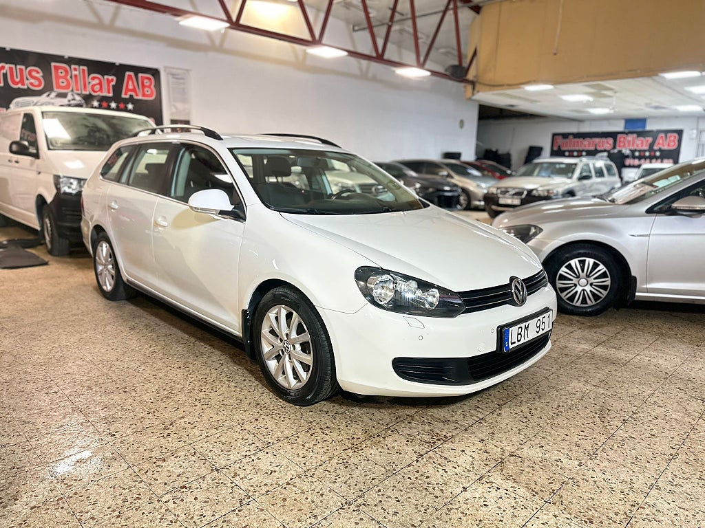 Volkswagen Golf 1.6 TDI DPF BMT Ny Besiktigad & Ny Servad 