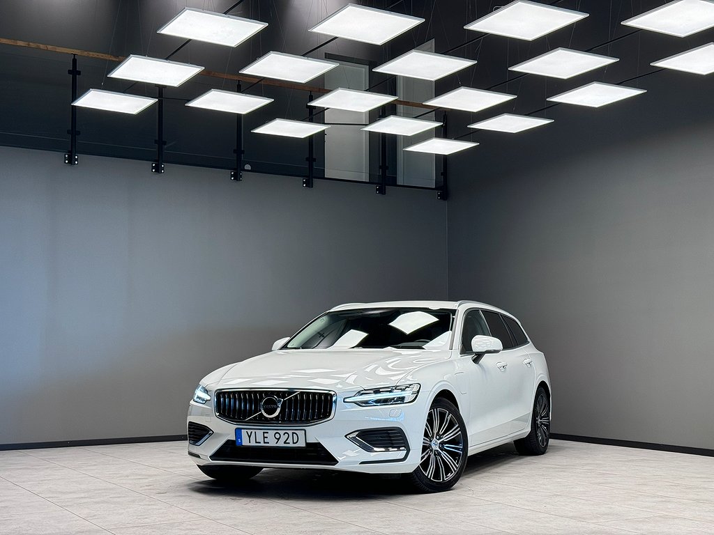 Volvo V60 Recharge T6 AWD Momentum / VOC / Drag