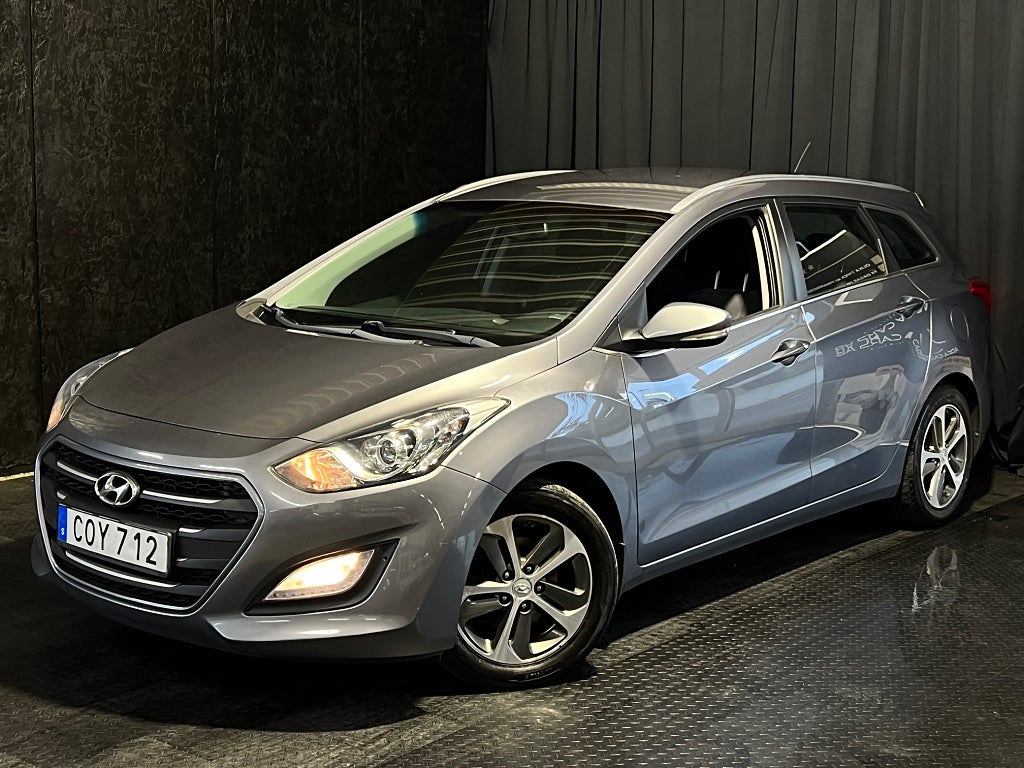 Hyundai i30 cw 1.6 CRDi - Drag - V-Hjul ingår