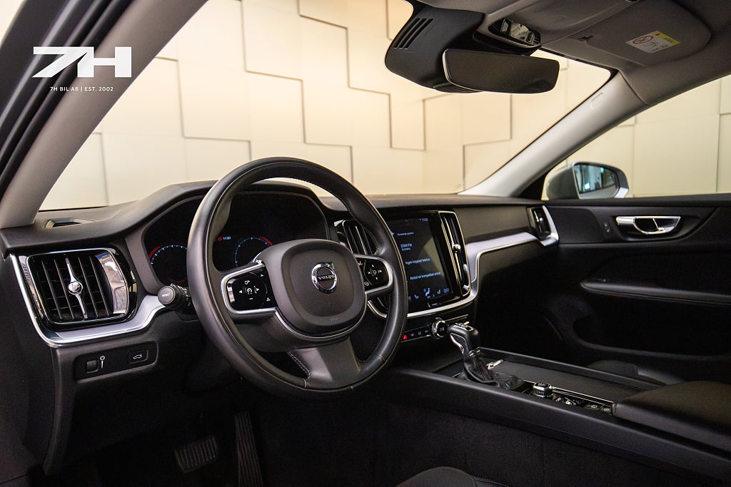 Volvo V60 Cross Country D4 AWD Momentum / Kamera / Drag / Adaptiv Fart