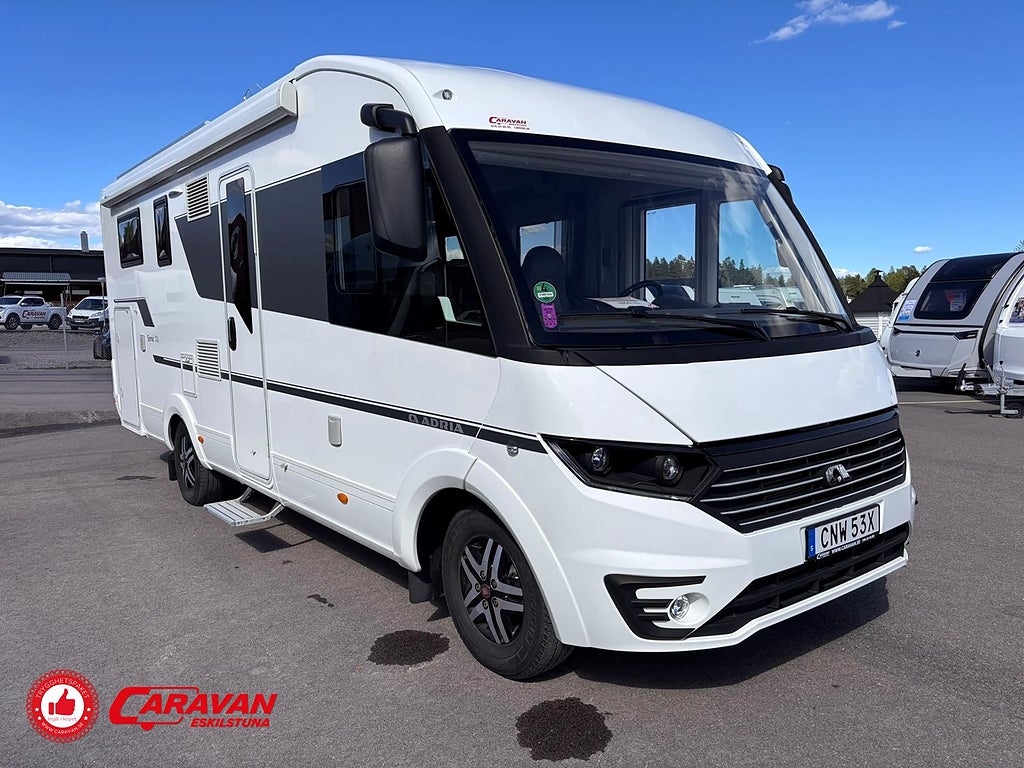 Adria SONIC Axess 700 SL/ HYDRAULISKA STÖDBEN / 3680 MIL*