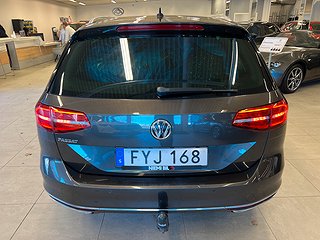 Volkswagen Passat 2.0 4M Executive 240hk Kamera/Drag/Dvärm