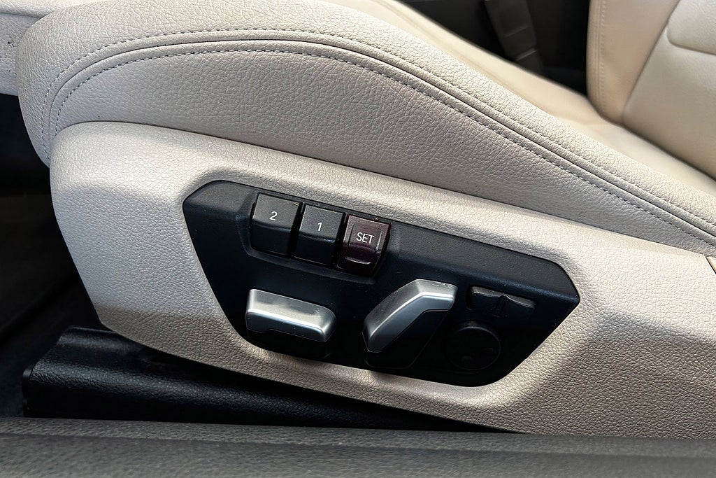 BMW 220i 2018 - miniatyr 15