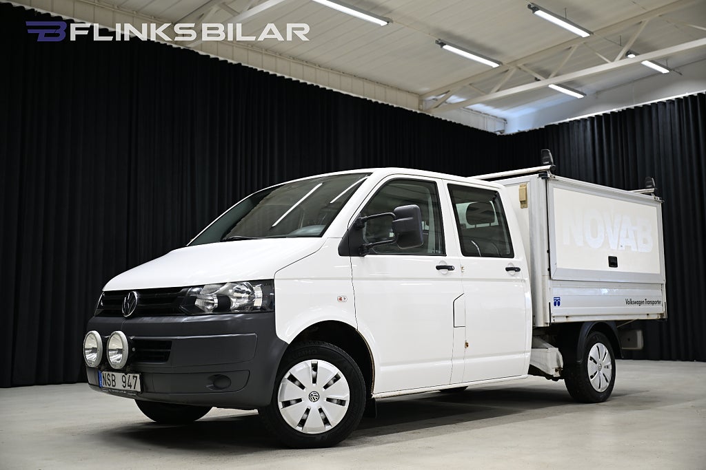 Volkswagen Transporter 2.0 TDI 140HK Dubbelhytt|Kåpa|Drag|Värmare|M/K-Värmare
