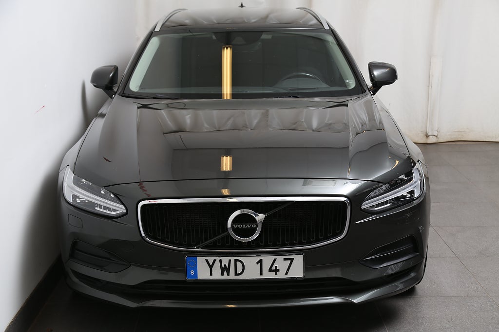 Volvo V90 T4 190hk Momentum SE Aut Head-up Kamera VOC Drag 2019