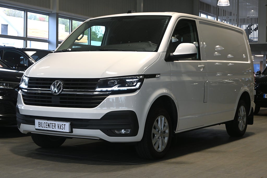 Volkswagen Transporter T28 2.0 TDI 150hk DSG LED Navi Värmare