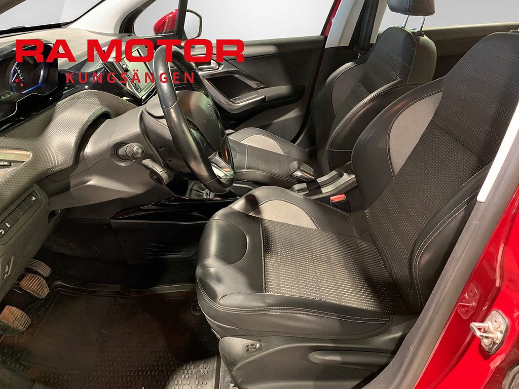 Peugeot 2008 1.2 82hk Allure | Backkamera | P-sens | Kamrem bytt 2017