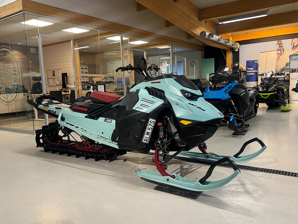 Ski-Doo Freeride 154 850 e-tec