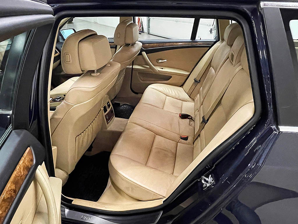BMW 523I Touring 190Hk Automat