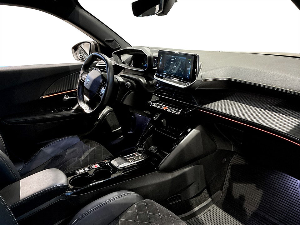 Bild på Peugeot e-2008 GT 50 kWh 136hk Aut B-KAMERA NAVI