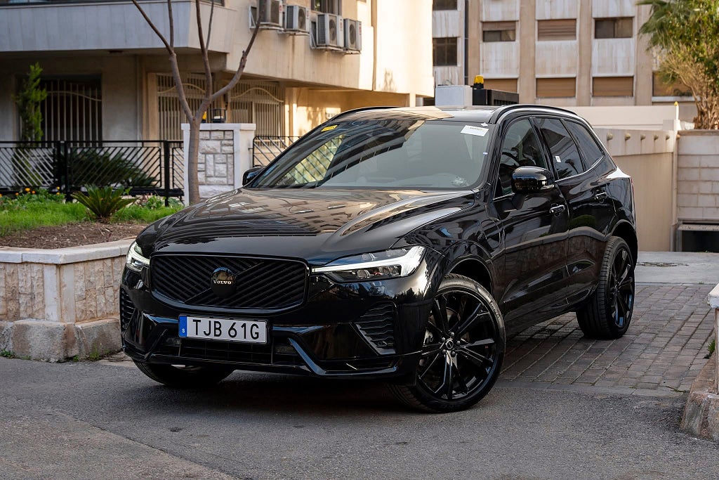 Volvo XC60 Recharge T8 AWD  Plus Black edition 