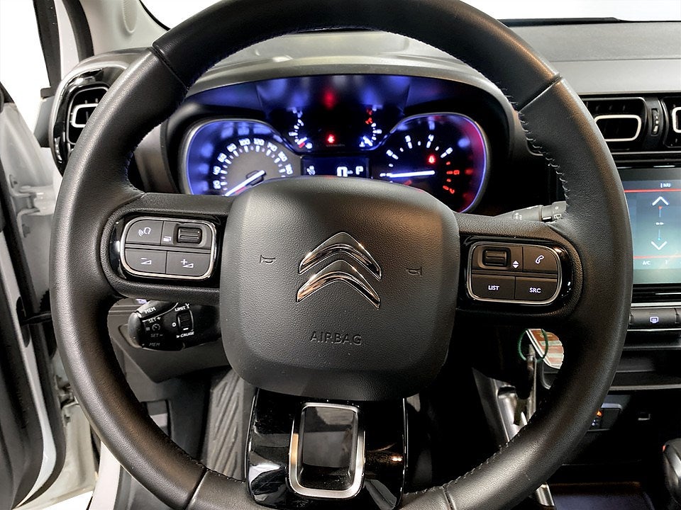 Bild på Citroën C3 Aircross Shine 1.2 PT 130hk Aut - CARPLAY