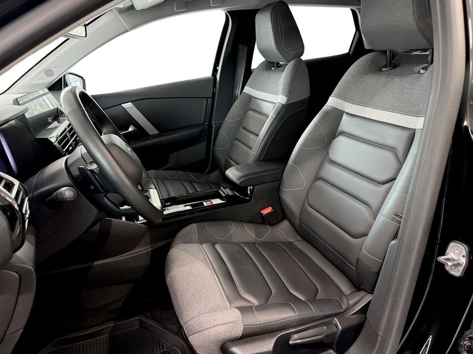 Citroen C4 X Shine 1.2 PT 130hk Aut 2024, bild 4/10
