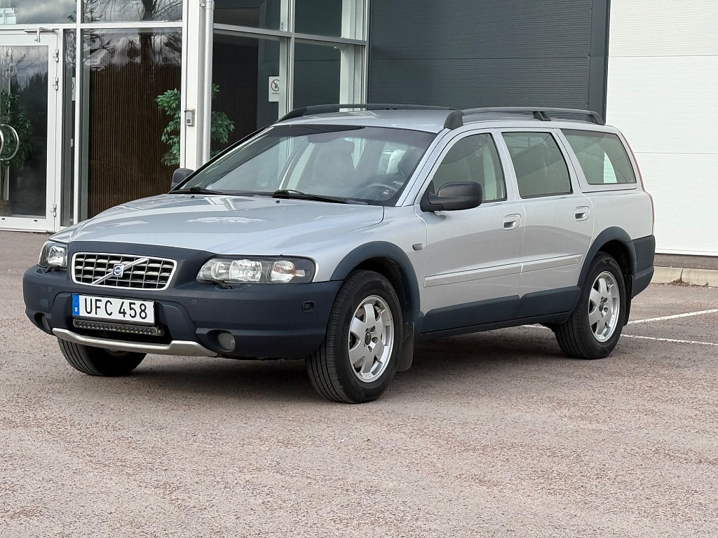 Volvo XC70 2.5T AWD Business Euro 4/skinn/Automat/drag