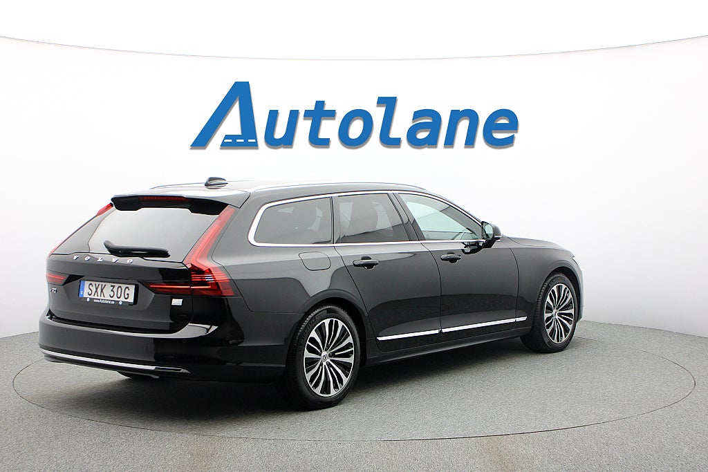 Volvo V90 Recharge T6 AWD Core Bright Sommarkampanj 4,99% 350hk
