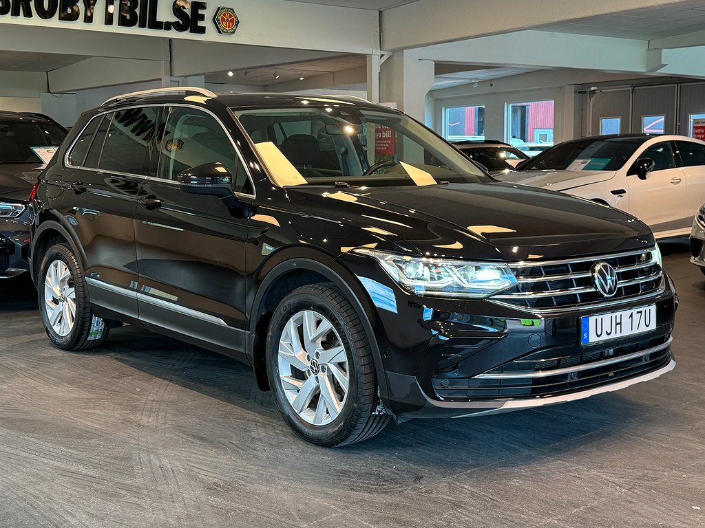 Volkswagen Tiguan eHybrid Elegance Aut Drag Cockpit 245 Hk 