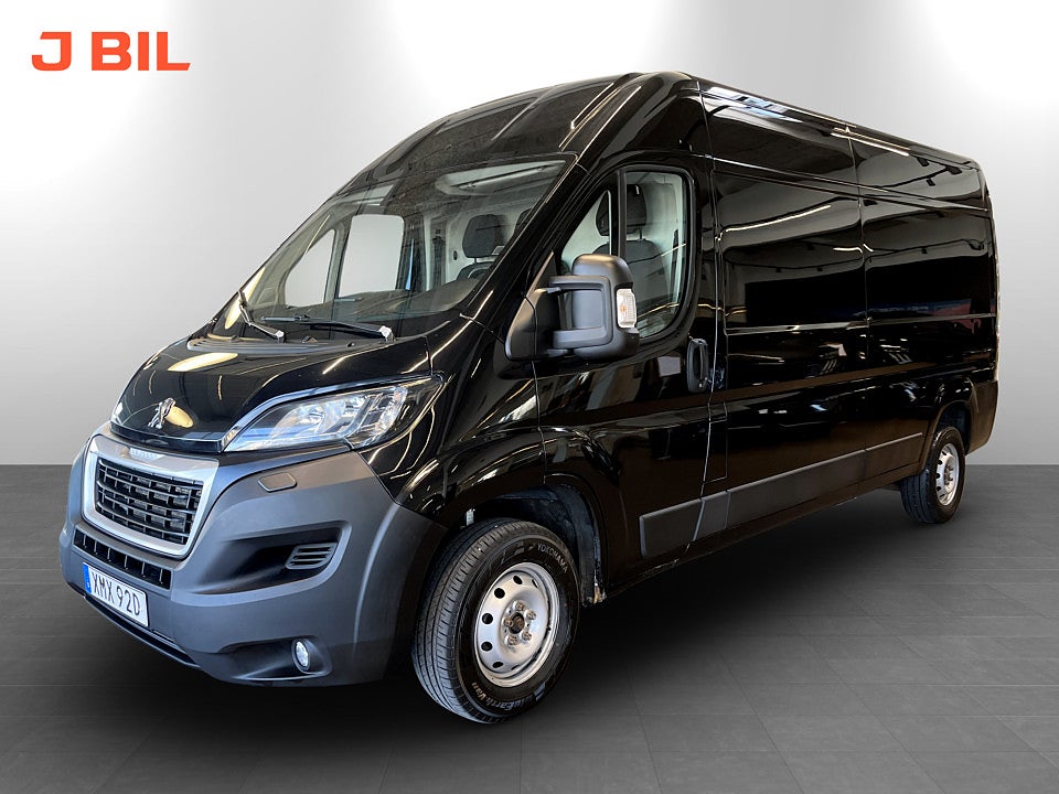 Bild på Peugeot Boxer Van 335 PRO+ 2.2 BHDi 165hk L3H2 B-KAMERA DRAG