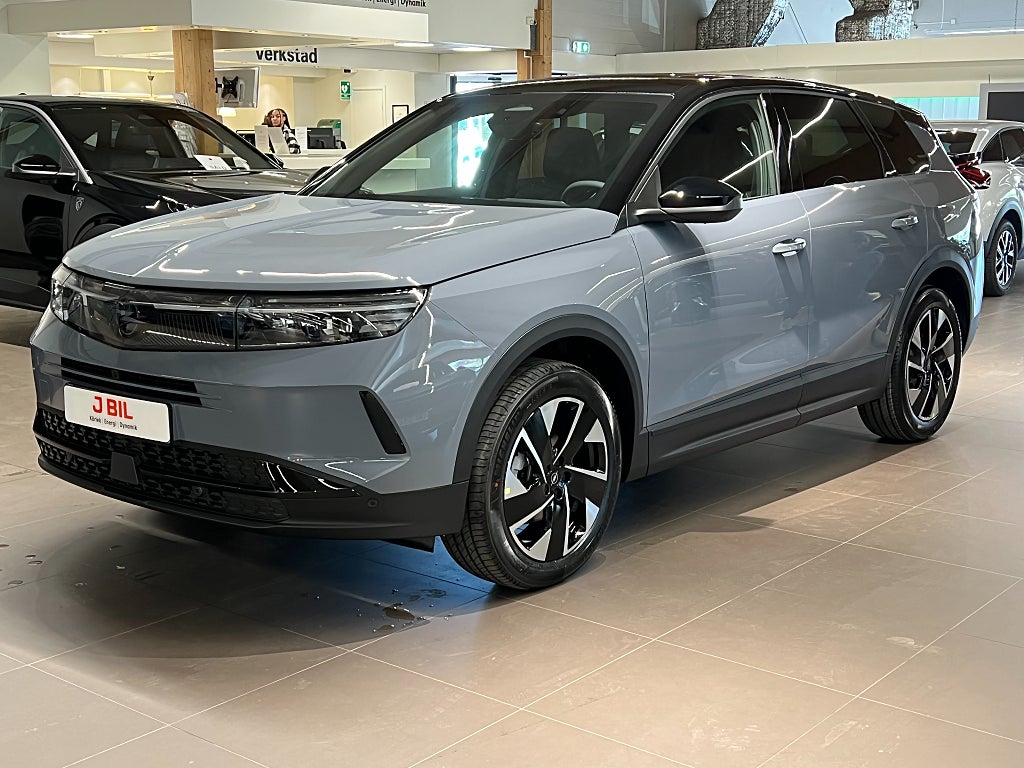 Bild på Opel Grandland GS Hybrid 136hk Aut - OMGÅENDE LEVERANS!