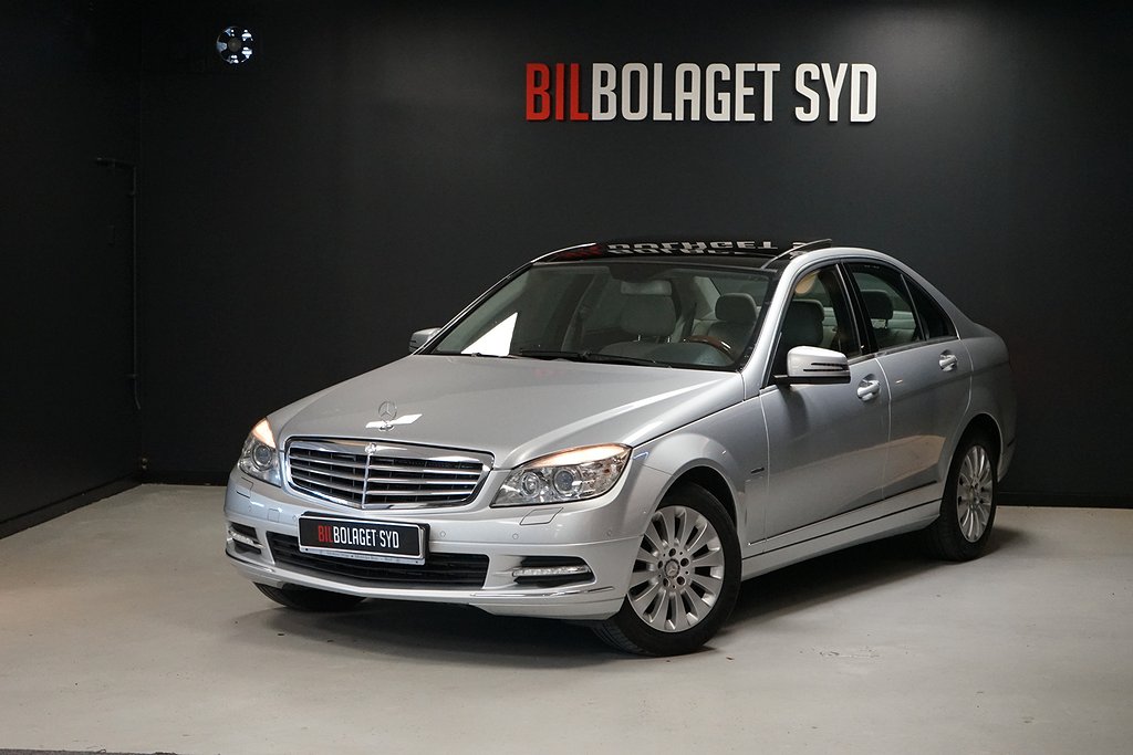 Mercedes-Benz C 180 CGI BlueEFFICIENCY//Automat//Panorama//