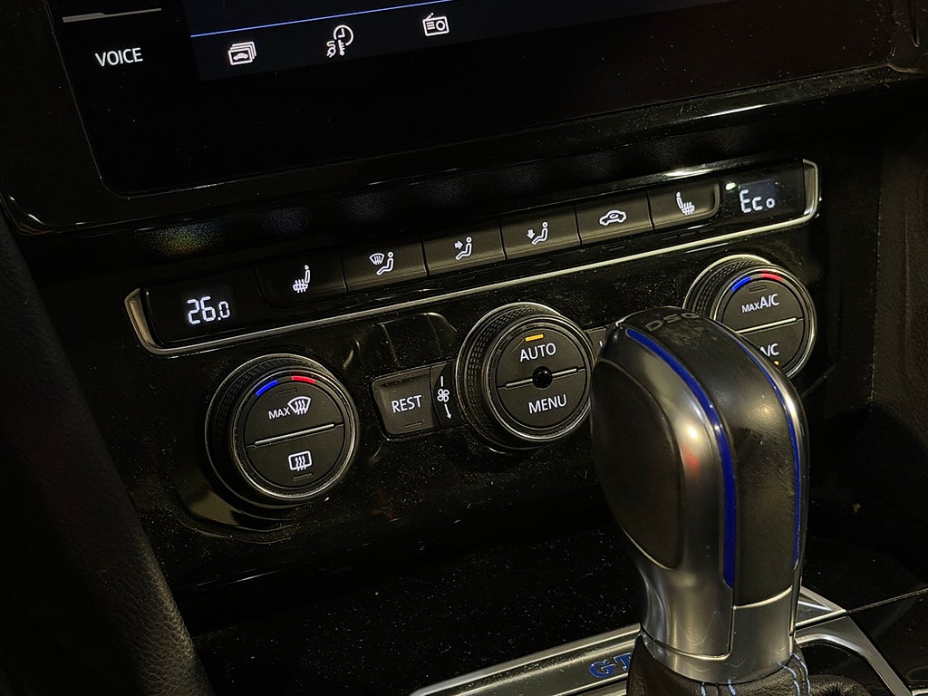 Volkswagen Passat GTE |Drag | Kamera | Nyservad | Låga mil 2018