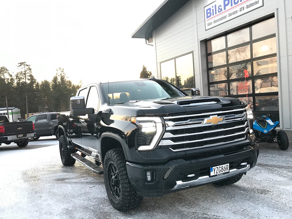 Chevrolet Silverado LÖRDAGSÖPPET High Country 2500  6.6 Diesel V8 i lager