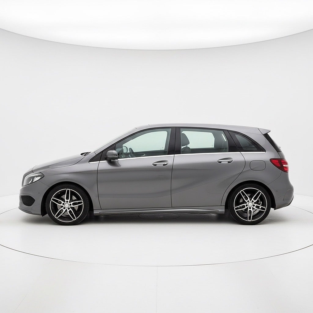 Mercedes-Benz B 180 d 7G-DCT, AMG sport, Panorama Automat
