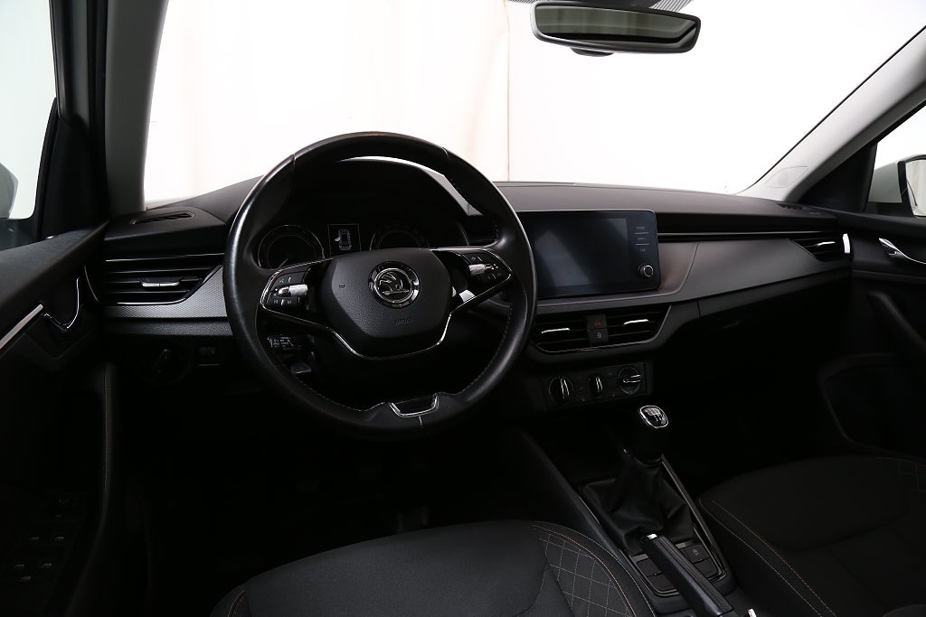 Skoda Kamiq 1,0 TSI Ambition 115hk Kamera Panorama Drag 2021