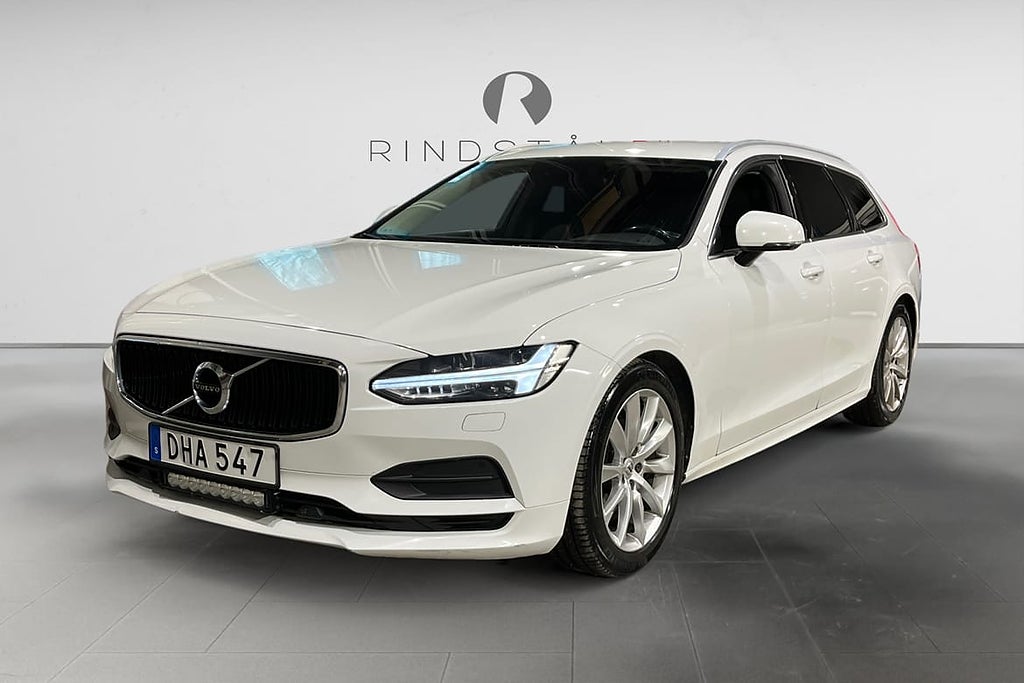 Volvo V90 D3 150 HK AUT AWD MOMENTUM DRAG D-VÄRM VOC KAMR...