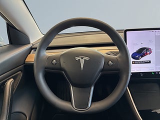 Tesla Model 3 Long Range AWD Panorama Navi B-kamera Rattvärme S&V