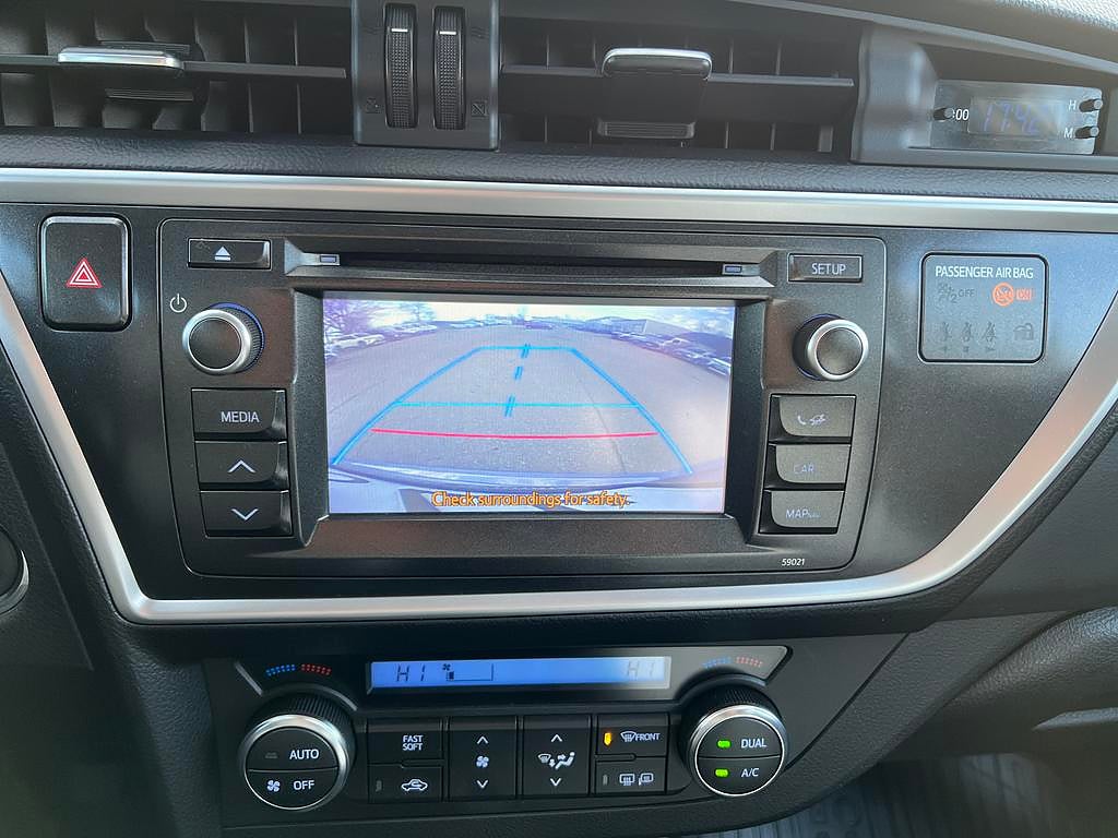 Toyota Auris 2013 - miniatyr 12