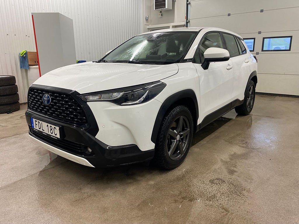 Toyota Corolla Cross Hybrid AWD-i 2,0 Active Plus