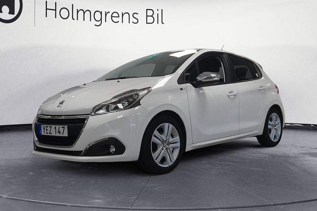 Peugeot 208 4,95% ränta 1.2 PureTech 82hk Panoramaglastak Dragkrok
