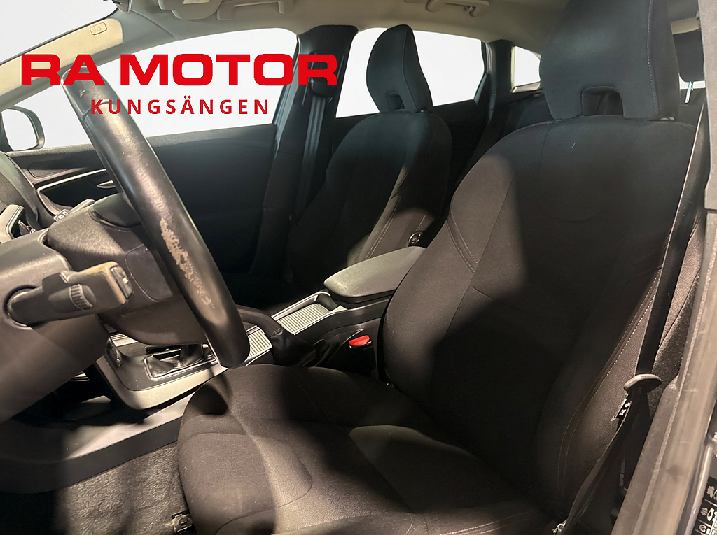 Volvo V40 T2 122hk | Business | P-Värm | P-Sensor | 2017