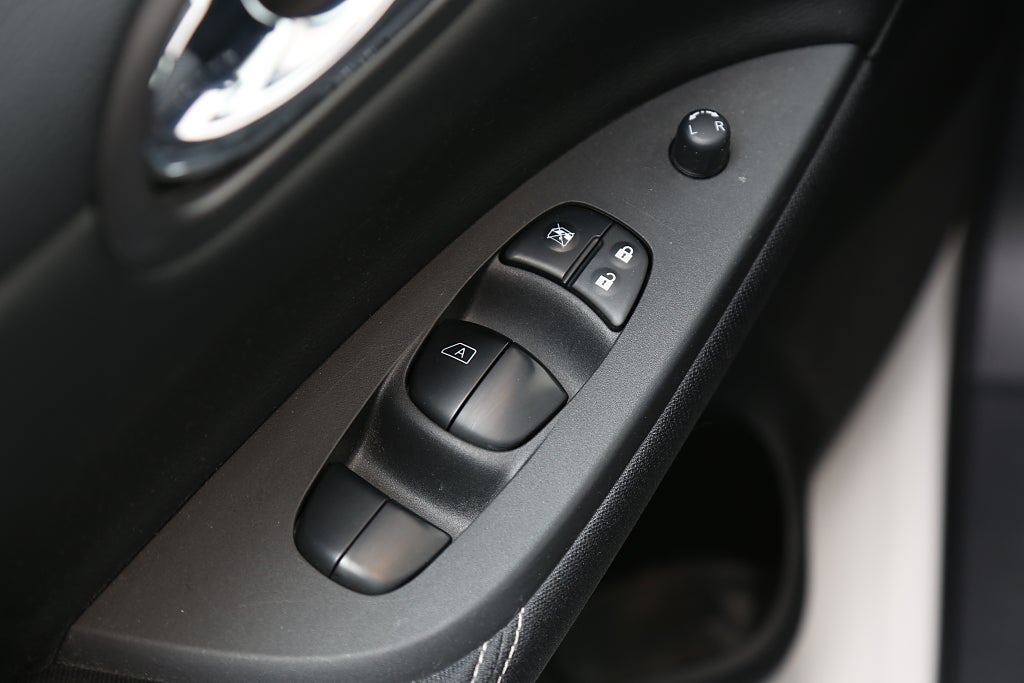 Nissan Pulsar 1,2 DIG-T 115hk Navi Kamera Keyless Nybesikt Drag 2018