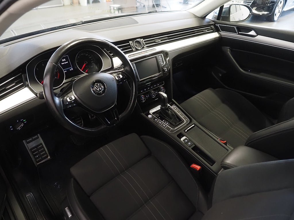 Volkswagen Passat Alltrack 2.0 TDI 4Motion 190hk Alltrack Drag Kamera D-Vär 2017