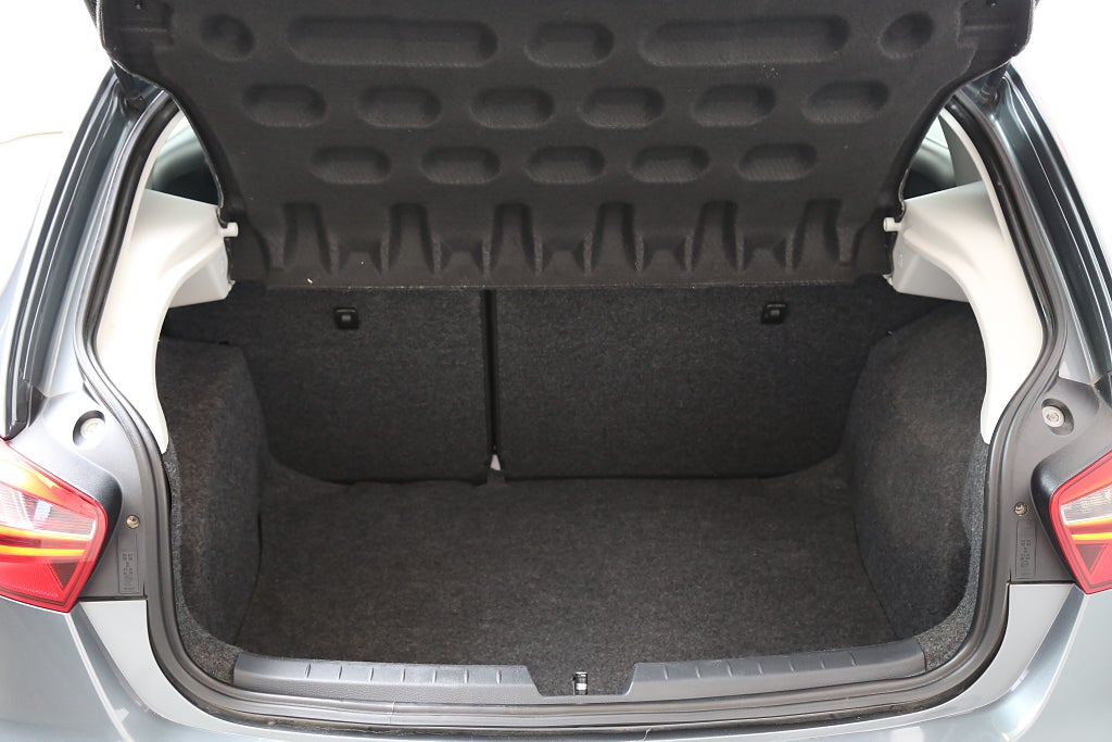 Seat Ibiza 1,2 TSI 105hk Style Aut 5dr P-sensor Motorvärmare Drag 2013