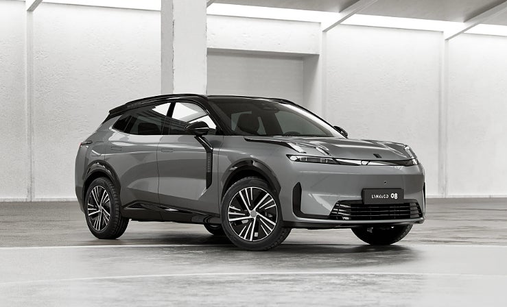 Lynk & Co 08 Core | Plug-In Hybrid 200 km elräckvidd +Ink Vinterhjul