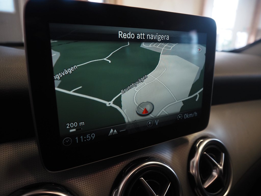 Mercedes-Benz GLA 220 d 4MATIC 7G-DCT 177hk Drag Kamera Navi 2018