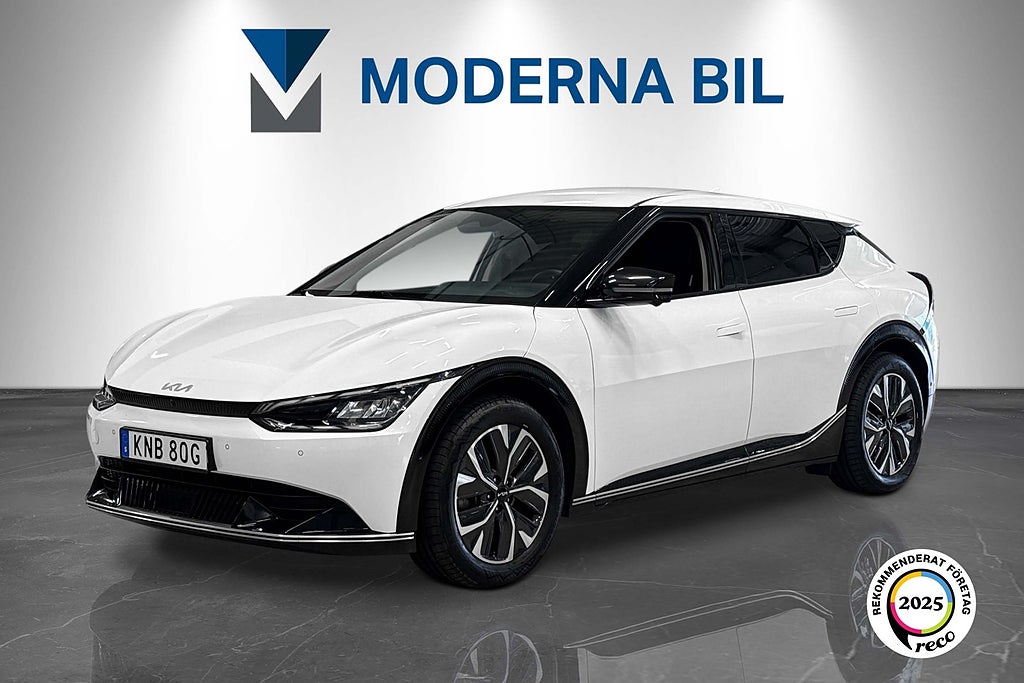 Kia EV6 77.4 kWh AWD 325hk Moms Nybilsgaranti Drag 360°kam Värm