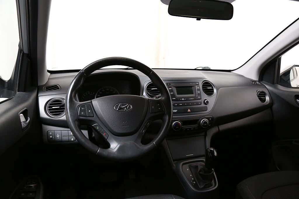 Hyundai i10 1,0 67hk Premium Automat Klima P-sensor Bluetooth 2017