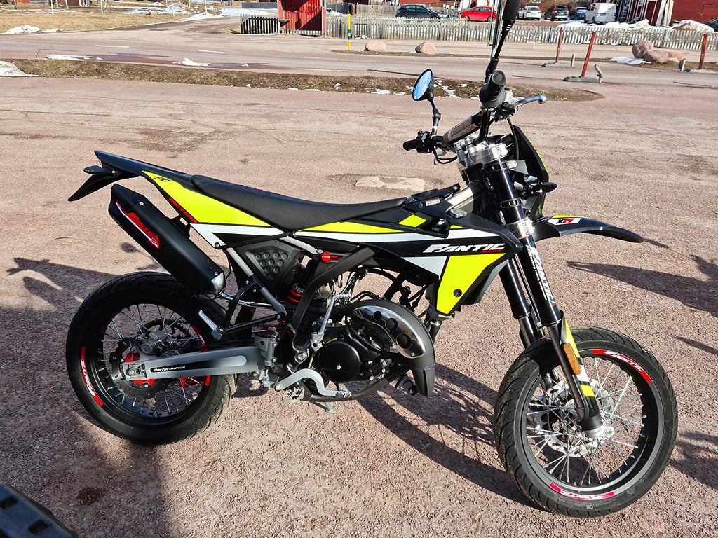 FANTIC 50XM SUPERMOTOARD CROSSMOPED 