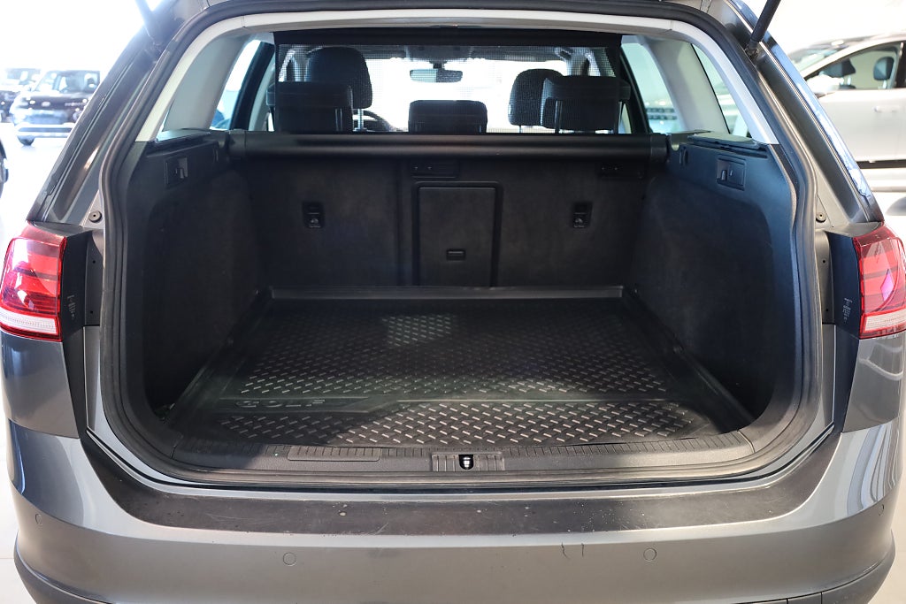 Volkswagen Golf Alltrack 1.8 TSI BMT 4Motion Drag Värmare Kamera Massage Ca 2017